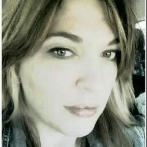 Meet your Posher, Latona